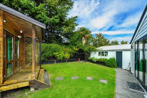 Photo of property in 16 Woodbank Street, Somerfield, Christchurch, 8024