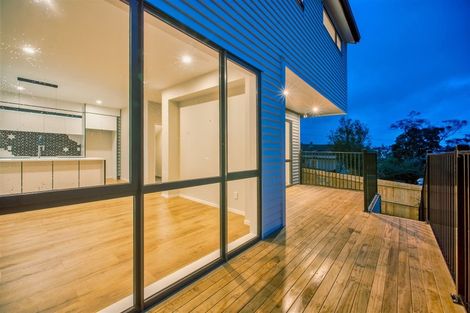 Photo of property in 51a Reynella Drive, Massey, Auckland, 0614