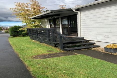 Photo of property in 1/232 Henderson Valley Road, Henderson, Auckland, 0612