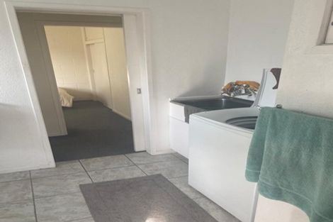 Photo of property in 11 Rainbow Drive, Rainbow Point, Taupo, 3330