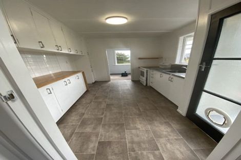 Photo of property in 16 Wavell Crescent, Lansdowne, Masterton, 5810