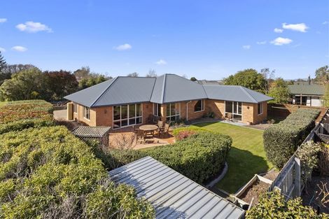 Photo of property in 4 Harrod Place, Rangiora, 7400