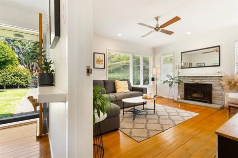 Photo of property in 5 Kervil Avenue, Te Atatu Peninsula, Auckland, 0610