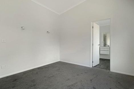 Photo of property in 11u4 Scotland Place, Hillcrest, Hamilton, 3216