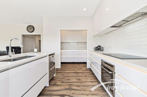 Photo of property in 20 Rauta Way, Helensville, 0800