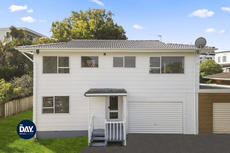 Photo of property in 1/4 Phillipa Place, Browns Bay, Auckland, 0630
