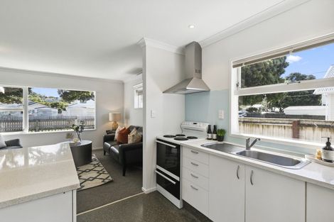 Photo of property in 84f1 Park Road, Miramar, Wellington, 6022