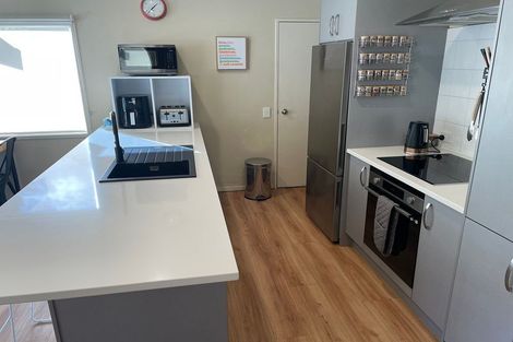 Photo of property in 31 Forest Road, Pinehaven, Upper Hutt, 5019