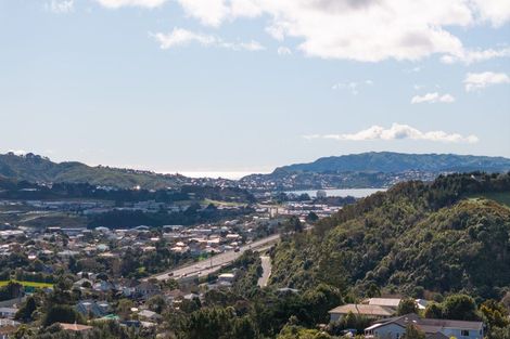 Photo of property in 36 Woodman Drive, Tawa, Wellington, 5028