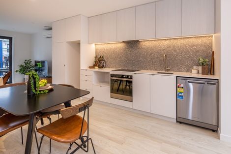 Photo of property in 2/251 Madras Street, Christchurch Central, Christchurch, 8011