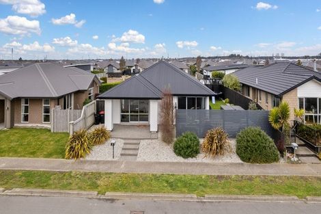 Photo of property in 6 Aroha Street, Pegasus, 7612