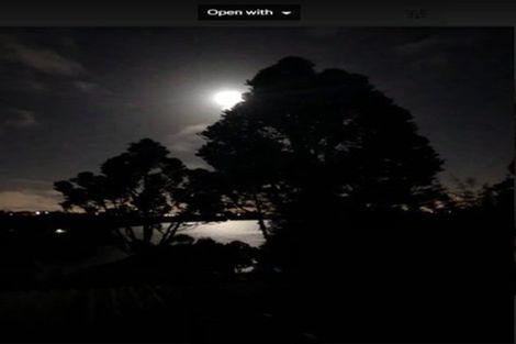 Photo of property in 11 Opou Road, Titirangi, Auckland, 0604