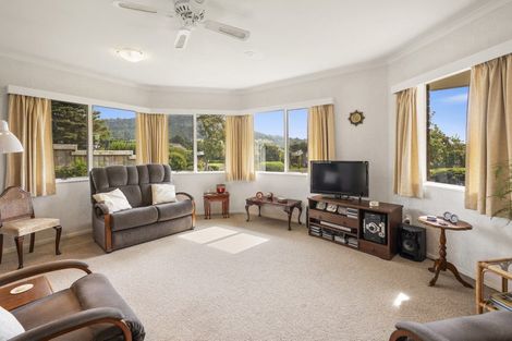 Photo of property in 6 Barraud Place, Pukehangi, Rotorua, 3015