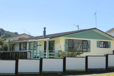 Photo of property in 15a Amber Grove, Birchville, Upper Hutt, 5018