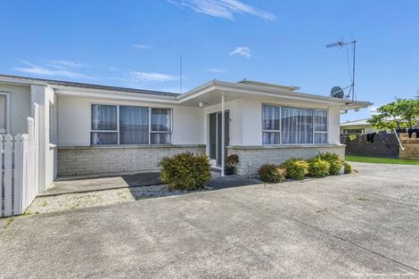 Photo of property in 11 Chester Street, Taradale, Napier, 4112