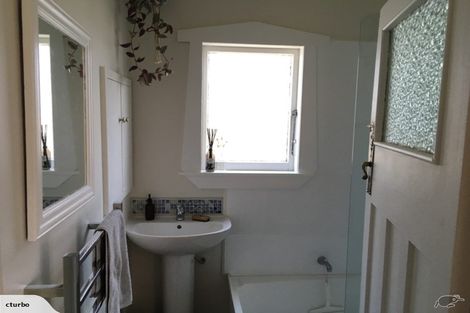 Photo of property in 131 Apu Crescent, Lyall Bay, Wellington, 6022