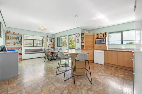 Photo of property in 25 Sandgate Avenue, Botany Downs, Auckland, 2010