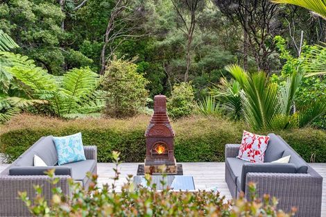 Photo of property in 10 Mosman Place, Chatswood, Auckland, 0626