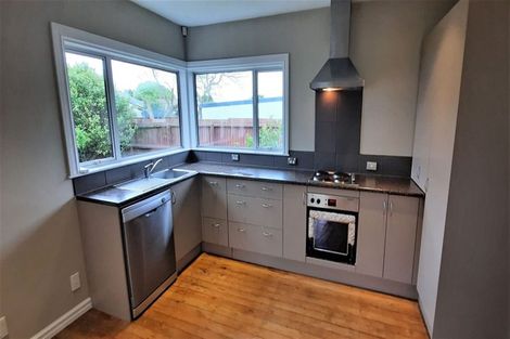 Photo of property in 162 Springs Road, Hornby, Christchurch, 8042