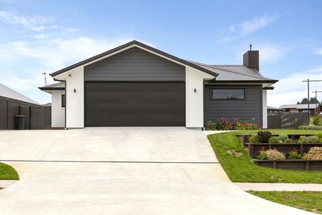 Photo of property in 17 Harakeke Drive, Wharewaka, Taupo, 3330
