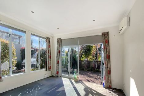 Photo of property in 11a Clearwater Cove, West Harbour, Auckland, 0618