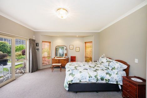 Photo of property in 11 Pastoral Lane, Hokowhitu, Palmerston North, 4410