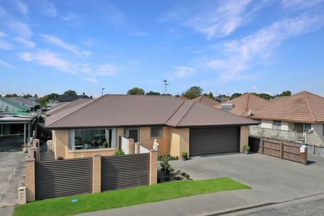 Photo of property in 21 Cox Street, Ashburton, 7700