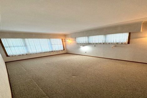 Photo of property in 4176 Great North Road, Glendene, Auckland, 0602