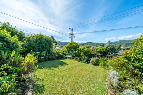 Photo of property in 121 Wainuiomata Road, Wainuiomata, Lower Hutt, 5014