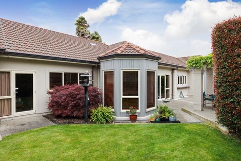 Photo of property in 11 Pastoral Lane, Hokowhitu, Palmerston North, 4410