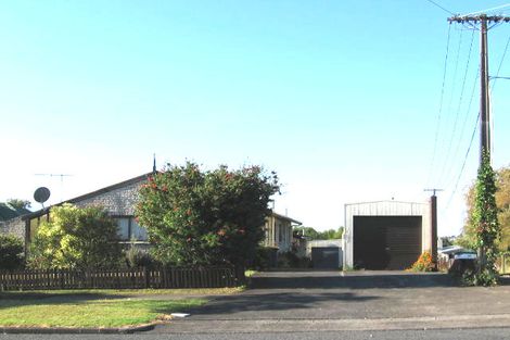 Photo of property in 2/30 Islington Avenue, New Lynn, Auckland, 0600