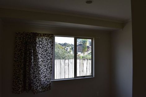 Photo of property in 9/43 Fruitvale Road, New Lynn, Auckland, 0600