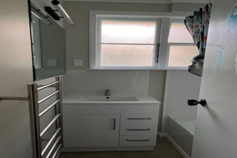 Photo of property in 313 Oxford Terrace, Avalon, Lower Hutt, 5011