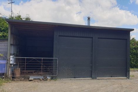 Photo of property in 9 Lind Street, Kimbolton, Feilding, 4777