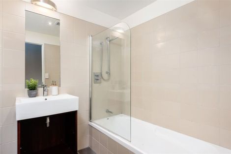 Photo of property in 2-06/424 Maunganui Road, Mount Maunganui, 3116