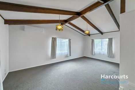 Photo of property in 1/729 Swanson Road, Swanson, Auckland, 0612