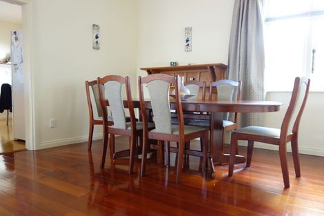 Photo of property in 101 Endeavour Street, Lyall Bay, Wellington, 6022