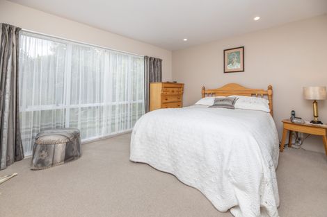 Photo of property in 46 Westgrove Avenue, Avonhead, Christchurch, 8042