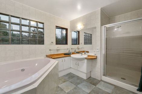 Photo of property in 23b Kings Avenue, Matua, Tauranga, 3110