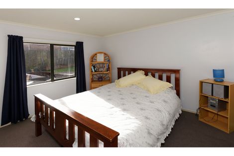 Photo of property in 21 Samara Place, Clendon Park, Auckland, 2103