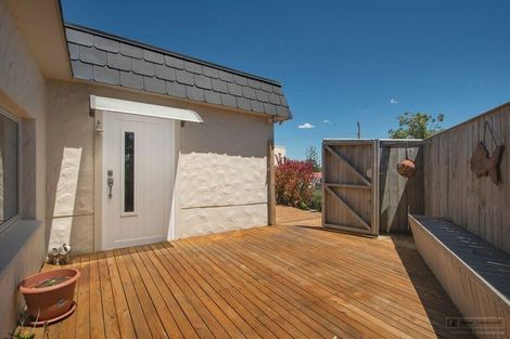 Photo of property in 177 Pukehina Parade, Pukehina, Te Puke, 3189