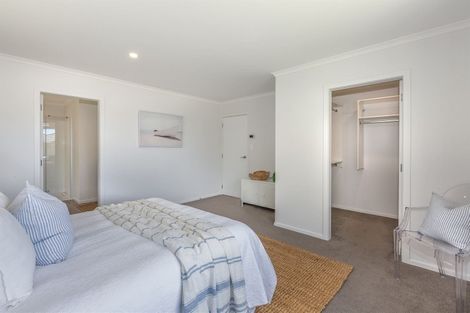 Photo of property in 210 Navigation Drive, Whitby, Porirua, 5024