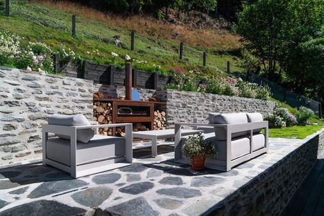 Photo of property in 54 Huff Street, Queenstown, 9300