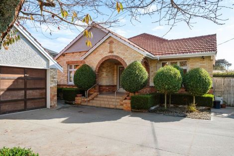 Photo of property in 15 Fairfield Road, Fairfield, Hamilton, 3214