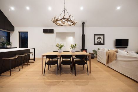 Photo of property in 1 Wanderer Lane, Jacks Point, Queenstown, 9371