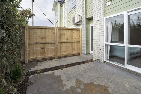 Photo of property in 16/10u Burrows Place, Frankton, Hamilton, 3204