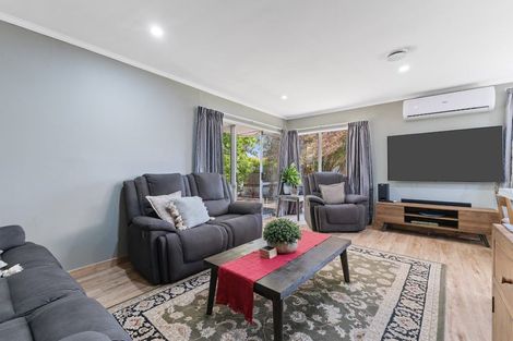Photo of property in 2 Magenta Place, Broomfield, Christchurch, 8042