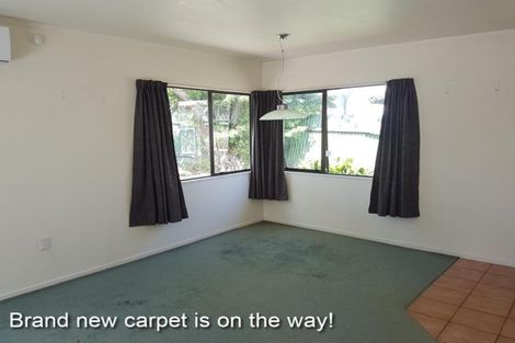 Photo of property in 26 Newington Road, Henderson, Auckland, 0612