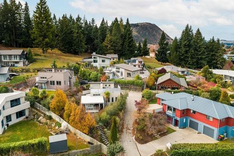 Photo of property in 31a Kings Drive, Wanaka, 9305
