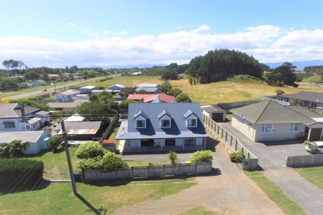 Photo of property in 4 Brown Street, Foxton, 4814